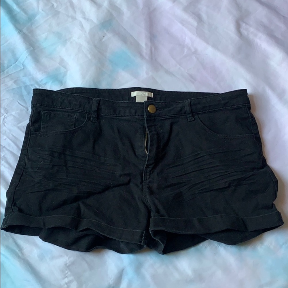 Black H&M shorts